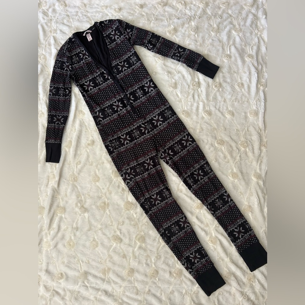 🎀 Victoria's Secret 🎀 Stretch Knit Onsie Bodysuit Romper Black Fair Isle Accents